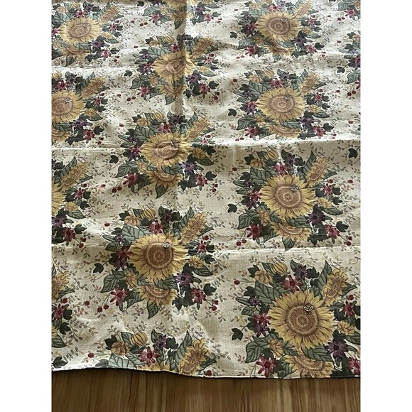 Vintage Sunflower wall tapestry or tablecloth - Picture 2 of 8
